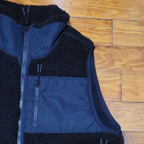 Abercrombie vest sherpa Mens small @Rack - Picture 4 of 5
